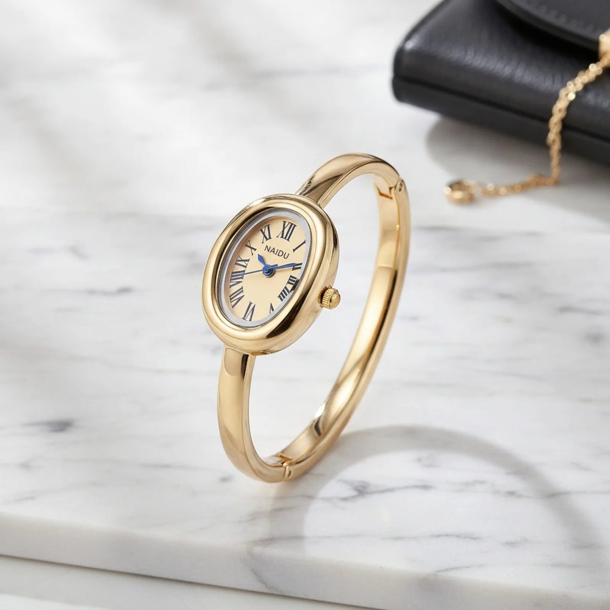 Montre Femme Chiffres Romains Élégante